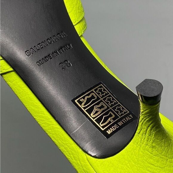 Balenciaga Women's Cagole Buckle Stud Slide Sandals size 38 - Picture 16 of 16